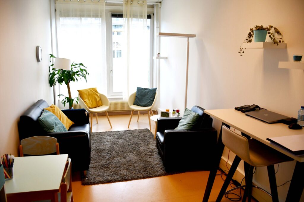 Salle d'attente chaleureuse